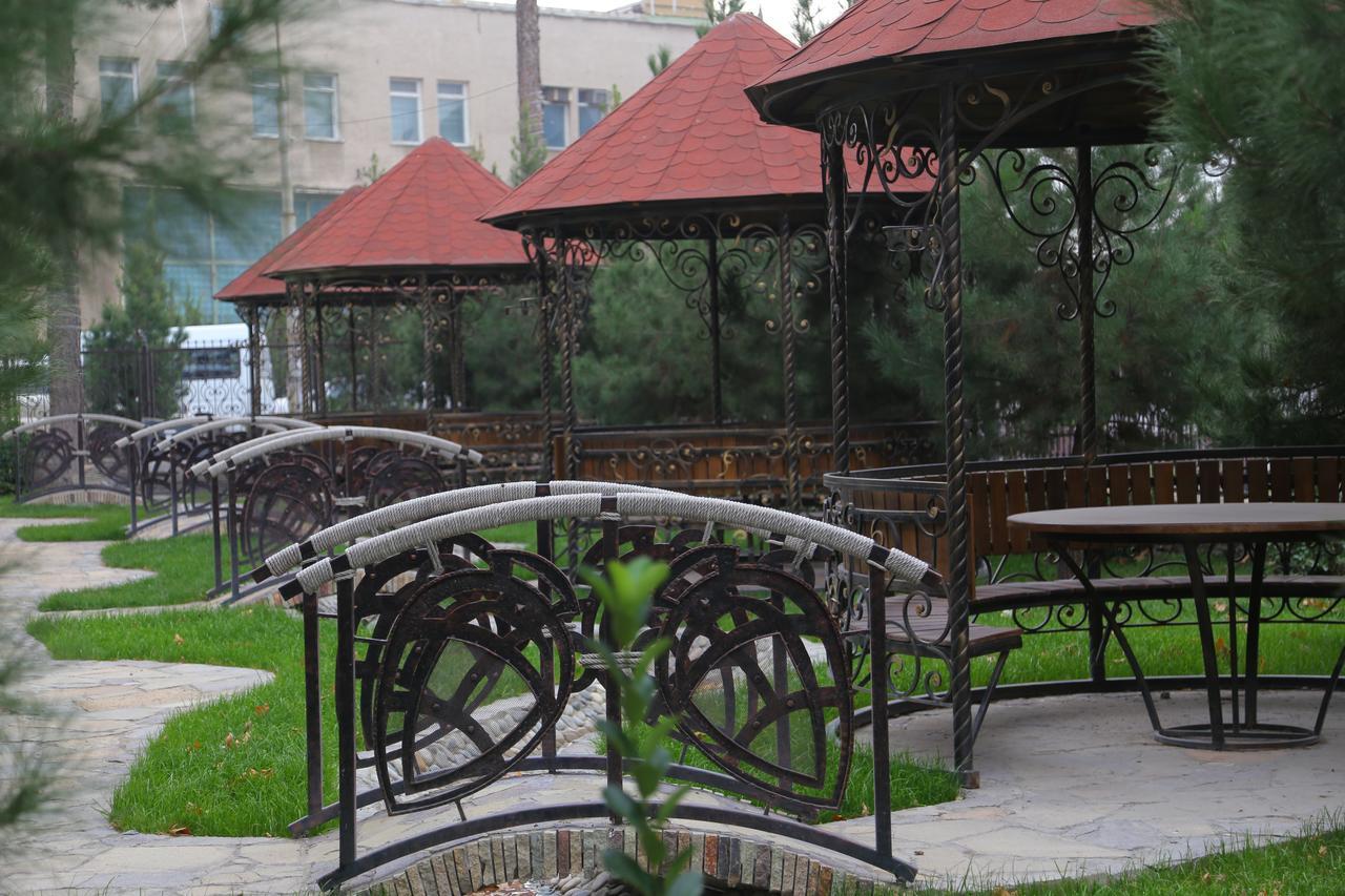 Sipehr Hotel Chkalovsk エクステリア 写真