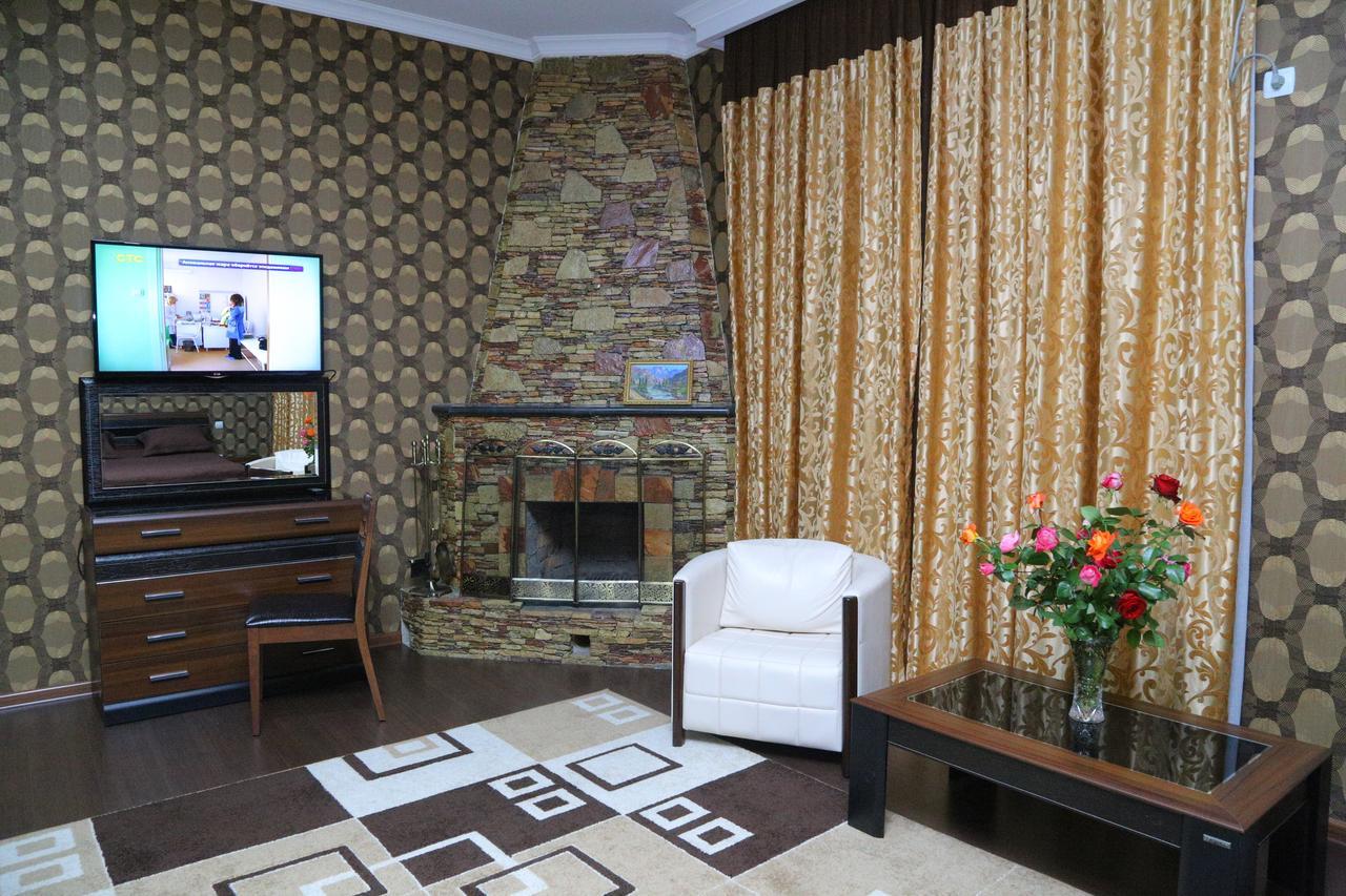 Sipehr Hotel Chkalovsk エクステリア 写真